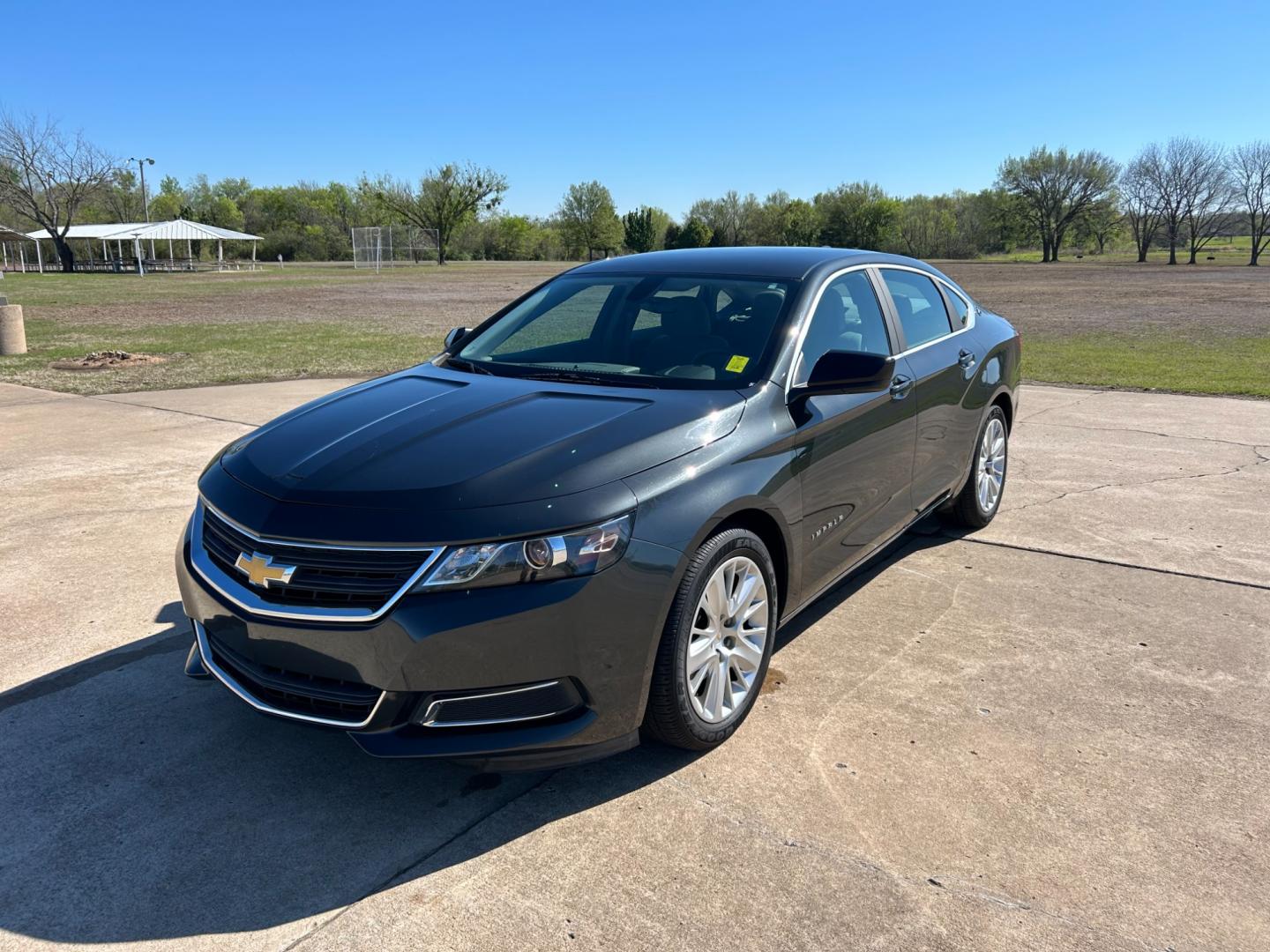 2015 Charcole /GRAY Chevrolet Impala LS (2G11Y5SN6F9) with an 3.6L V6 DOHC 24V CNG engine, 6A transmission, located at 17760 Hwy 62, Morris, OK, 74445, (918) 733-4887, 35.609104, -95.877060 - Photo#0